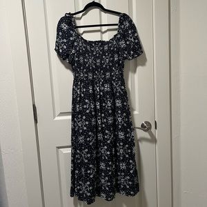 Size Small LOFT Dress with Pretty Detail